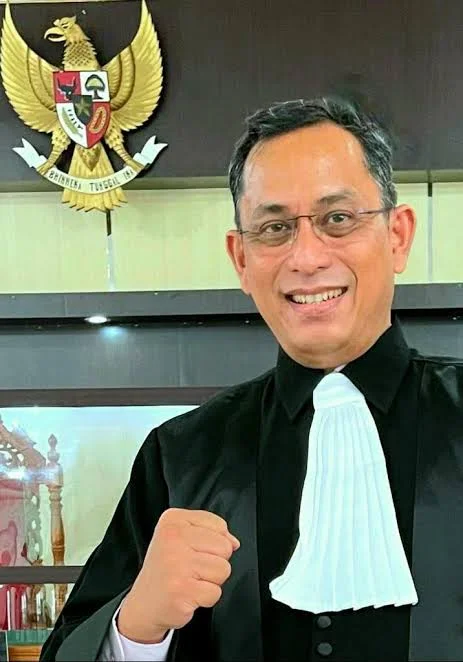 Denny Azani B. Latief, S.H., M.H.